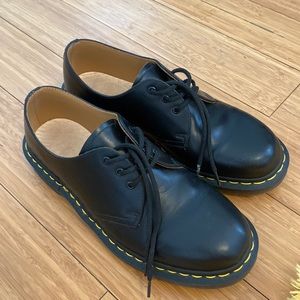 Made in England Doc Marten oxfords